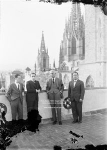 Josep Maria Planes i el president Francesc Macià, al centre de la fotografia